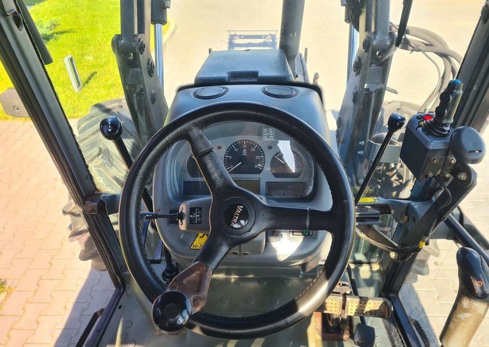 Traktor Valtra A95: das Bild 6 Traktor Valtra A95: das Bild 6