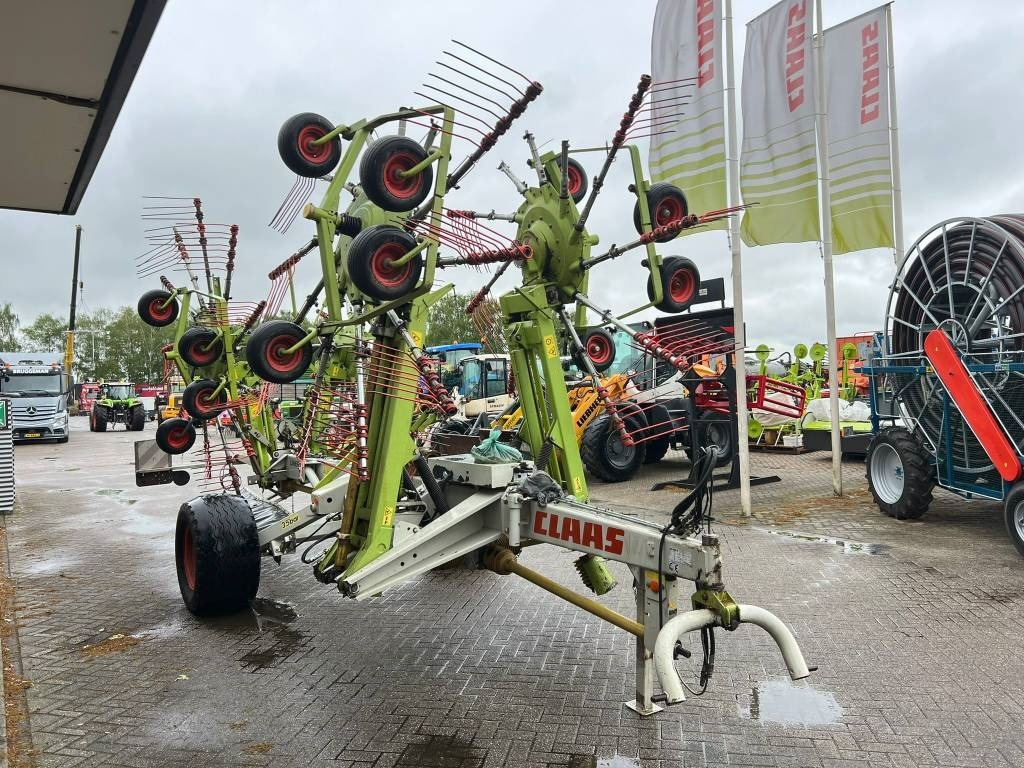 Claas Liner 3000 - Heuwender/ Wenderechen: das Bild 5 Claas Liner 3000 - Heuwender/ Wenderechen: das Bild 5