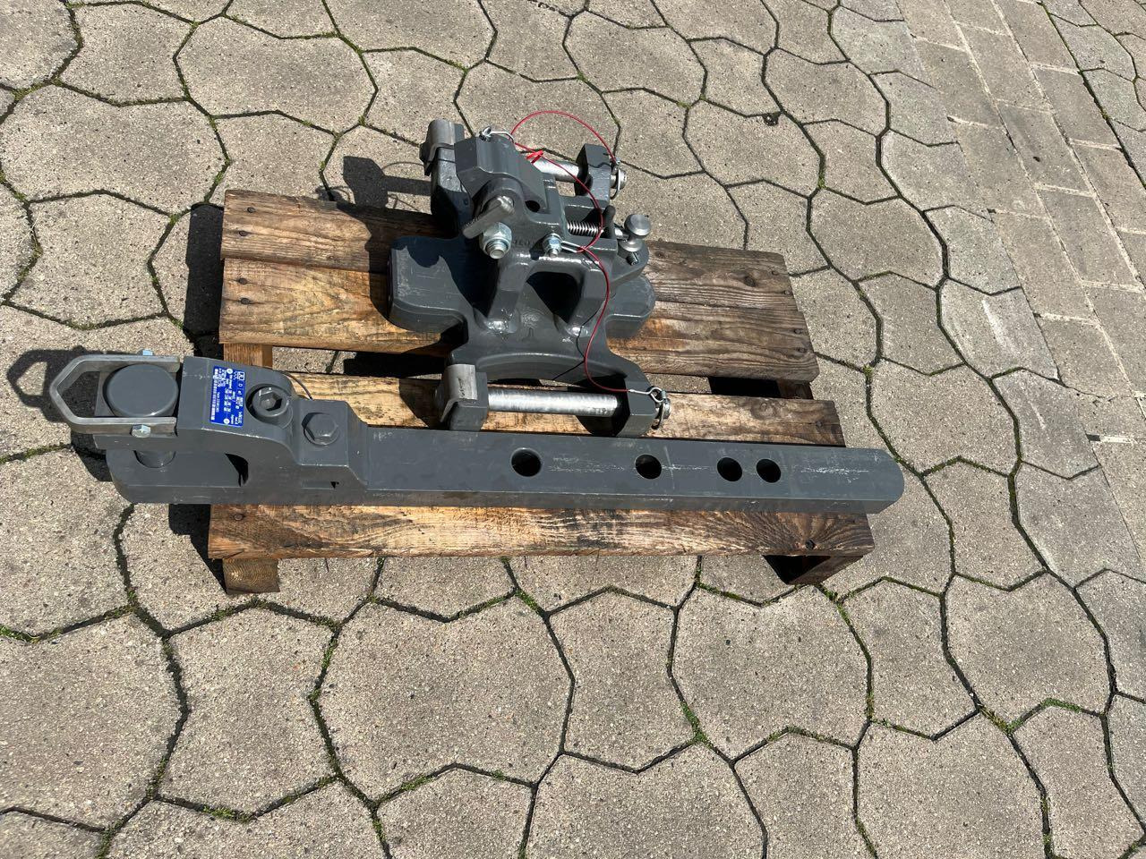 Fendt Zugpendel - Anbauteil: das Bild 1 Fendt Zugpendel - Anbauteil: das Bild 1