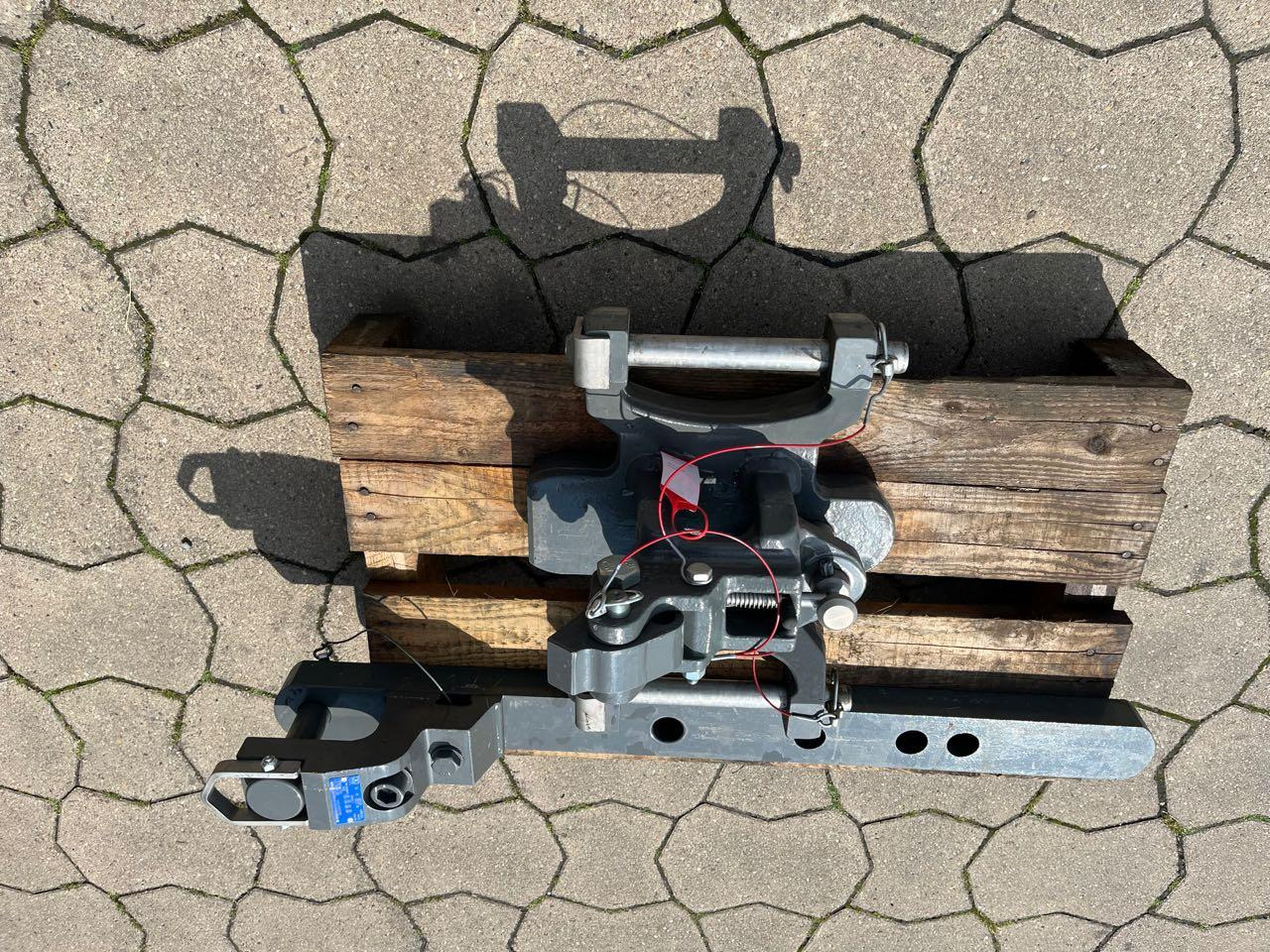 Fendt Zugpendel - Anbauteil: das Bild 2 Fendt Zugpendel - Anbauteil: das Bild 2