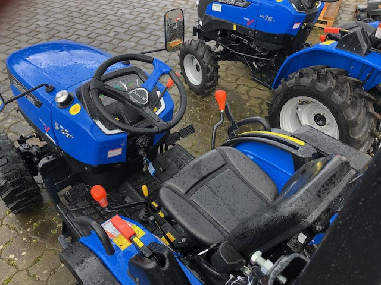 Solis 26 6+2 Seitenschalter - Traktor: das Bild 5 Solis 26 6+2 Seitenschalter - Traktor: das Bild 5