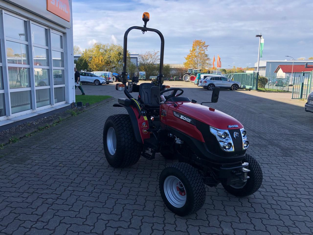Solis 26 6+2 Tiger - Traktor: das Bild 3 Solis 26 6+2 Tiger - Traktor: das Bild 3