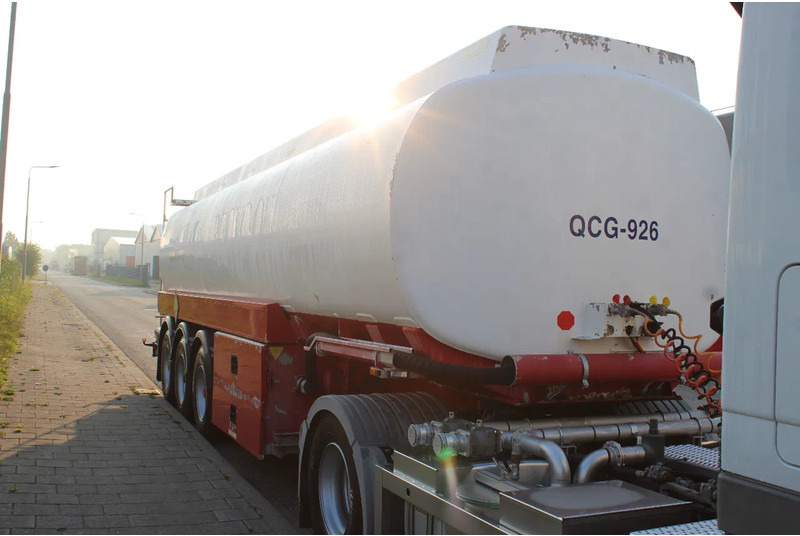 Atcomex + 3 AXEL + 32.000 ltr Fuel transport - Tankauflieger: das Bild 2 Atcomex + 3 AXEL + 32.000 ltr Fuel transport - Tankauflieger: das Bild 2