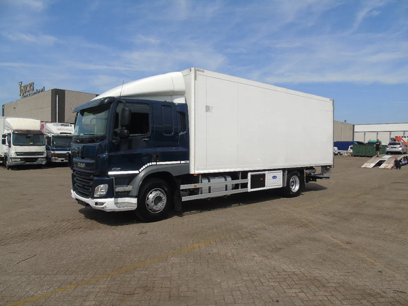 DAF CF 220 + CARRIER + EURO 6 + LIFT - Kühlkoffer LKW: das Bild 2 DAF CF 220 + CARRIER + EURO 6 + LIFT - Kühlkoffer LKW: das Bild 2