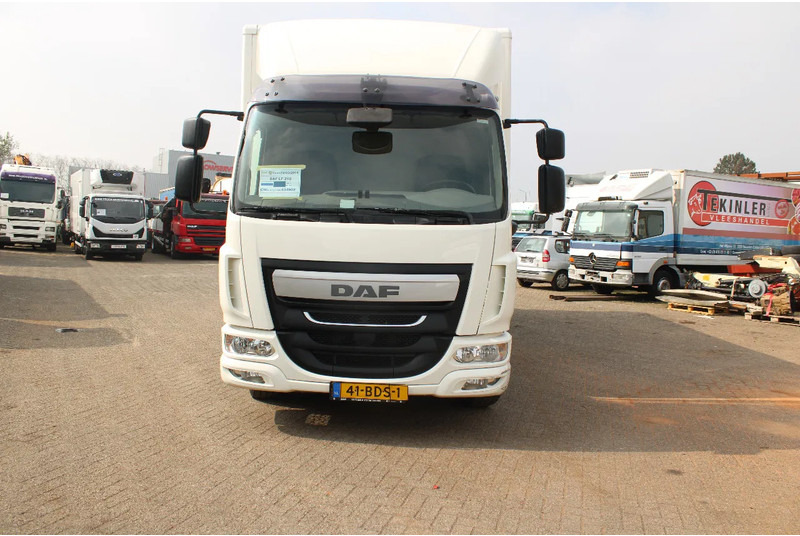 DAF LF 210 + EURO 6 + LIFT - Koffer LKW: das Bild 2 DAF LF 210 + EURO 6 + LIFT - Koffer LKW: das Bild 2