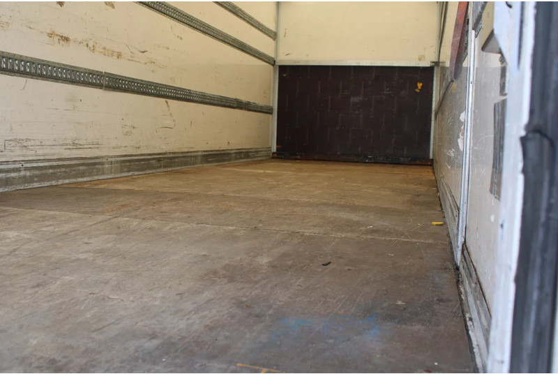 DAF LF 210 + euro 6 + lift - Koffer LKW: das Bild 5 DAF LF 210 + euro 6 + lift - Koffer LKW: das Bild 5
