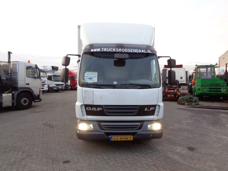 DAF LF 45.220 + Euro 5 + Dhollandia Lift + Manual - Koffer LKW: das Bild 2 DAF LF 45.220 + Euro 5 + Dhollandia Lift + Manual - Koffer LKW: das Bild 2