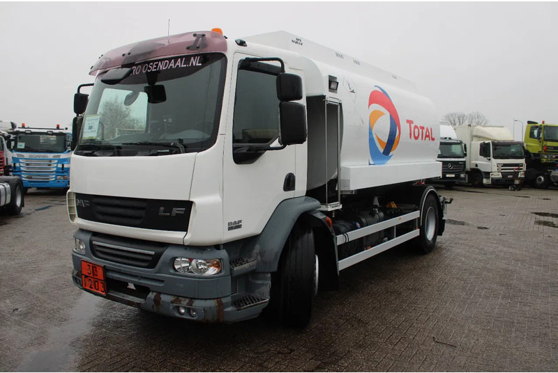 DAF LF 55.280 + 13.000L + 3 compartiment - Tankwagen: das Bild 3 DAF LF 55.280 + 13.000L + 3 compartiment - Tankwagen: das Bild 3