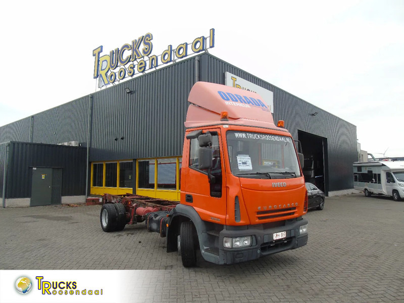 Iveco Eurocargo 120E18 + MANUAL - Fahrgestell LKW: das Bild 1 Iveco Eurocargo 120E18 + MANUAL - Fahrgestell LKW: das Bild 1