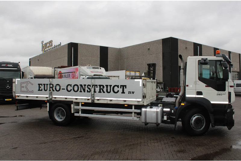 Iveco Stralis 360 + 19t + euro 5 - Pritsche LKW: das Bild 4 Iveco Stralis 360 + 19t + euro 5 - Pritsche LKW: das Bild 4