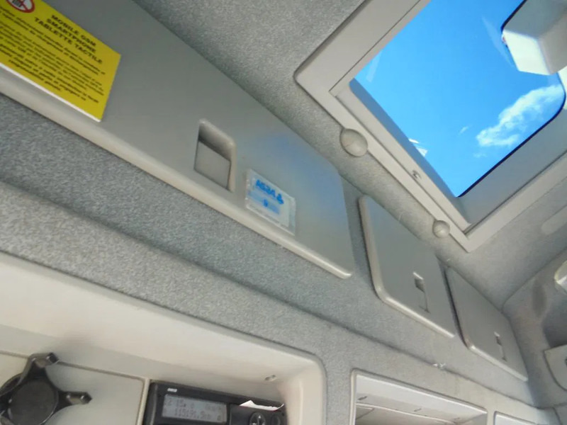 Saug-/ Spülfahrzeug Iveco Trakker 450 + Euro 5 + Zandzuiger + Manual + 6x4 + Remote: das Bild 18