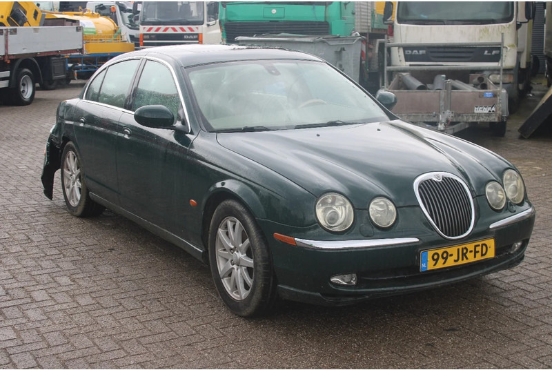 Jaguar S-TYPE 3.0 V6 EXECUTIVE +EURO 3 - Limousine: das Bild 3 Jaguar S-TYPE 3.0 V6 EXECUTIVE +EURO 3 - Limousine: das Bild 3