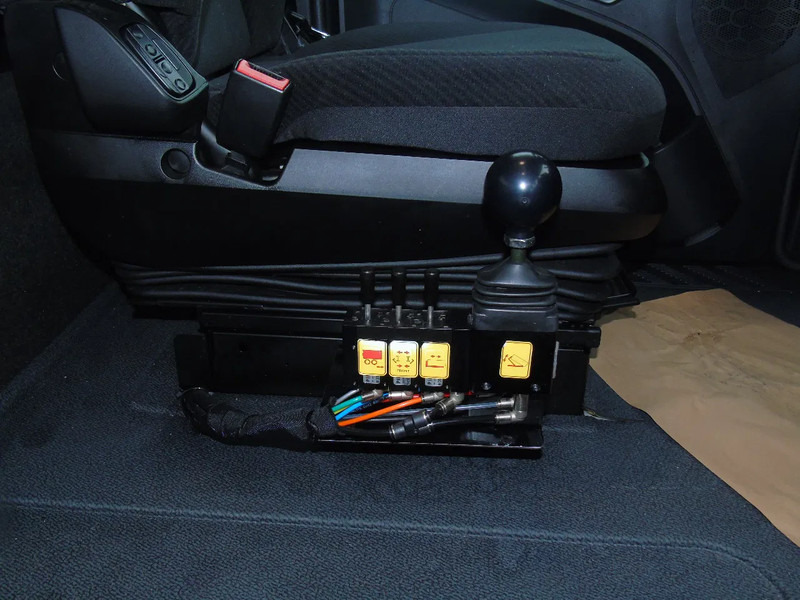 Abrollkipper Mercedes-Benz Actros 2548 + 6x2 + RETARDER + 132.000km + 20TON HOOK HYVA: das Bild 19 Abrollkipper Mercedes-Benz Actros 2548 + 6x2 + RETARDER + 132.000km + 20TON HOOK HYVA: das Bild 19