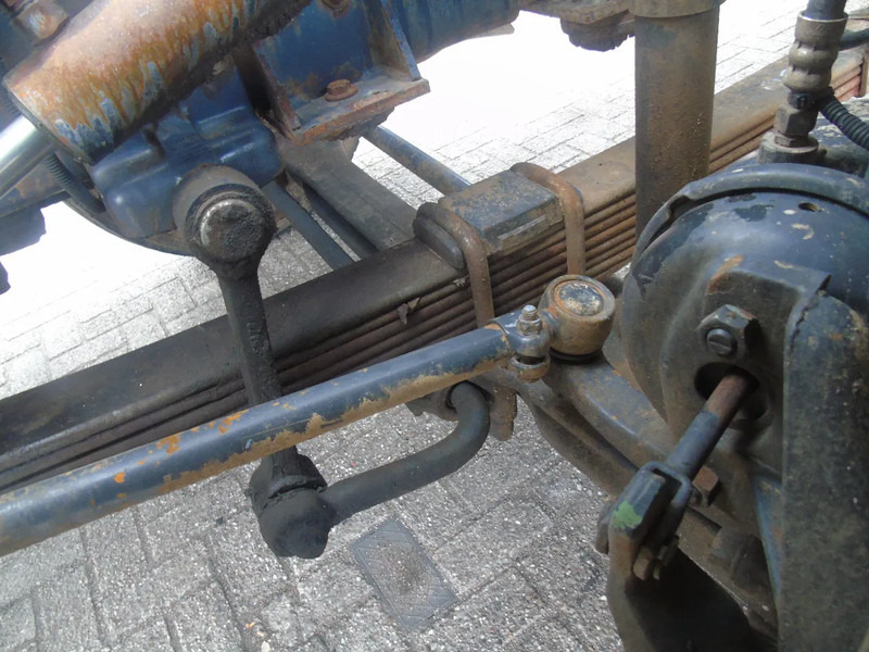 Fahrmischer Renault Kerax 420 + 8x4 + manual + spring + 10m3: das Bild 14