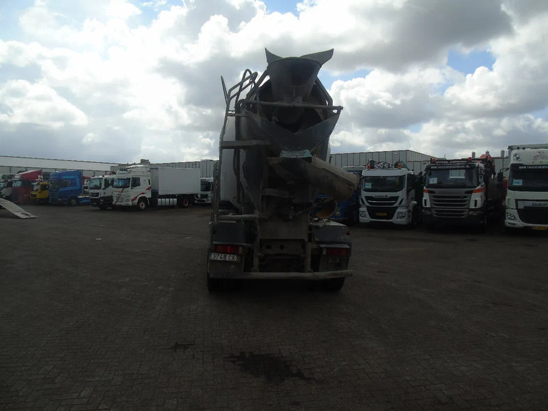 Fahrmischer Renault Kerax 420 + 8x4 + manual + spring + 10m3: das Bild 10