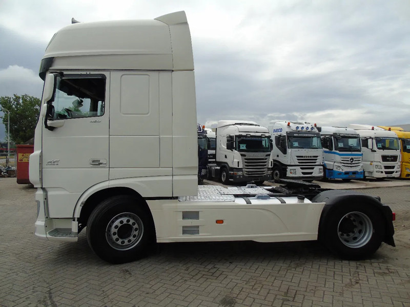 DAF XF 460 + EURO 6 + SPOILER - Sattelzugmaschine: das Bild 4 DAF XF 460 + EURO 6 + SPOILER - Sattelzugmaschine: das Bild 4