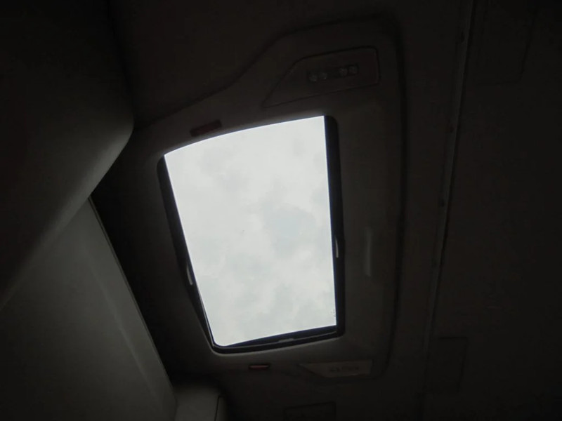 Sattelzugmaschine Iveco S-WAY 460+ Euro 6 + LNG + CNG + Retarder: das Bild 14