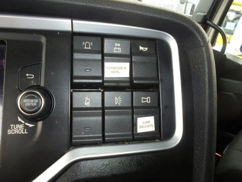 Sattelzugmaschine Iveco S-WAY 460+ Euro 6 + LNG + CNG + Retarder: das Bild 20