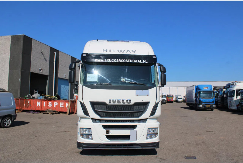 Iveco Stralis 420 + EURO 6 - Sattelzugmaschine: das Bild 4 Iveco Stralis 420 + EURO 6 - Sattelzugmaschine: das Bild 4