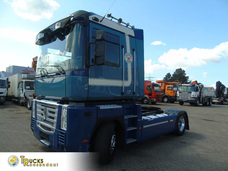 Renault Magnum 460DXI + EURO 5 - Sattelzugmaschine: das Bild 1 Renault Magnum 460DXI + EURO 5 - Sattelzugmaschine: das Bild 1