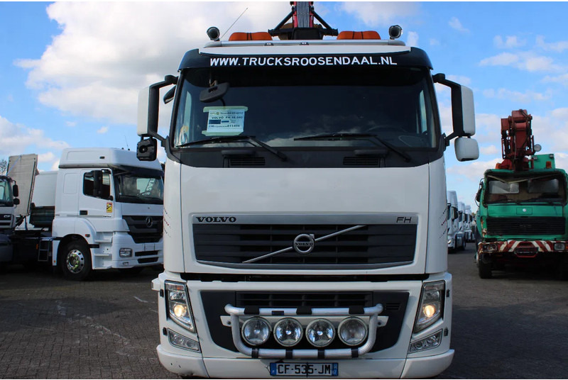 Volvo FH 16.540 + 6x4 EURO 5 + palfinger epsilon 30t/m + MANUAL - Sattelzugmaschine: das Bild 2 Volvo FH 16.540 + 6x4 EURO 5 + palfinger epsilon 30t/m + MANUAL - Sattelzugmaschine: das Bild 2