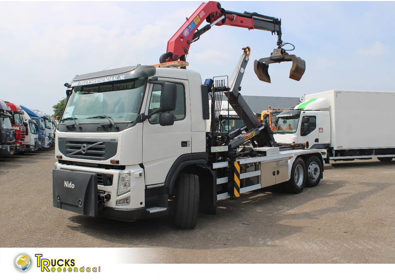 Volvo FM 330 + HMF 1035 + HOOKSYTEM HYVA + EURO 5 + 6X2 - Autokran: das Bild 1 Volvo FM 330 + HMF 1035 + HOOKSYTEM HYVA + EURO 5 + 6X2 - Autokran: das Bild 1