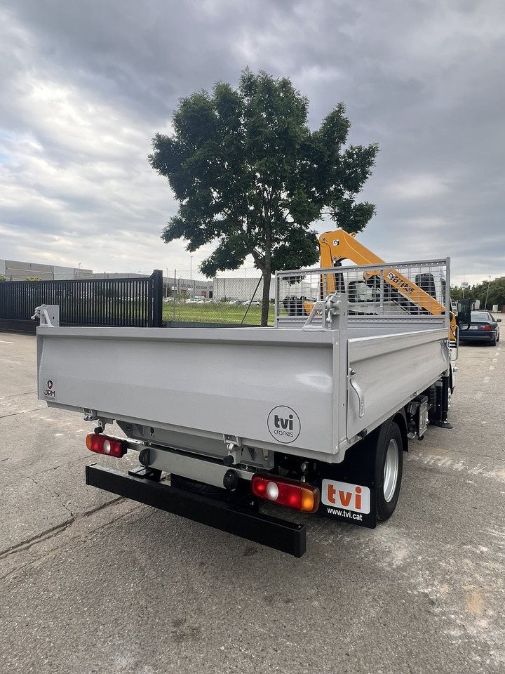 FUSO 35 3S - Autokran: das Bild 4 FUSO 35 3S - Autokran: das Bild 4