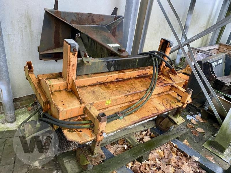 Bema 1,20 MTR - Kehrbesen: das Bild 1 Bema 1,20 MTR - Kehrbesen: das Bild 1