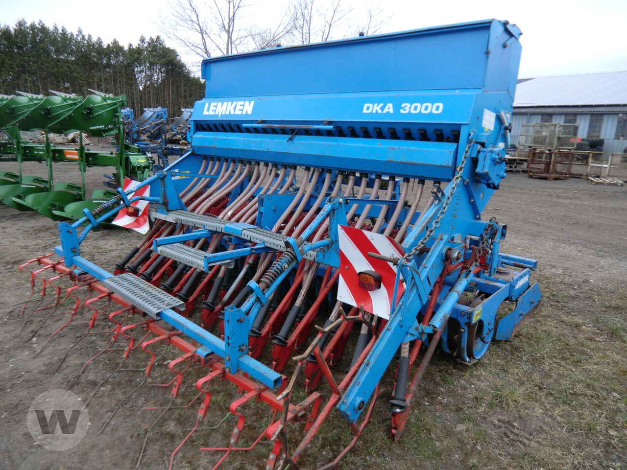 Lemken Zirkon 7/300 + DKA 3000 - Säkombination: das Bild 2 Lemken Zirkon 7/300 + DKA 3000 - Säkombination: das Bild 2
