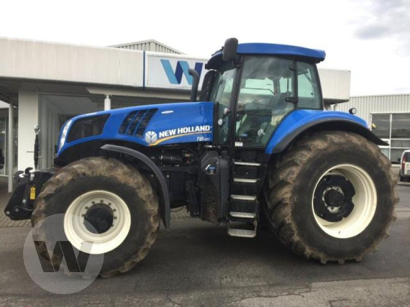 New Holland T 8.420 - Traktor: das Bild 2 New Holland T 8.420 - Traktor: das Bild 2