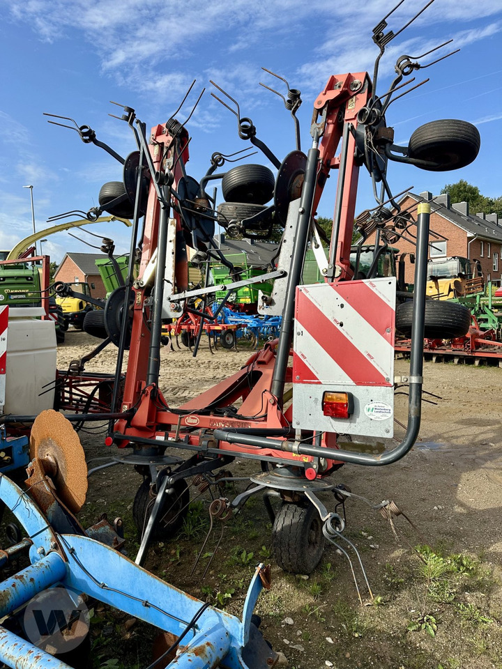Vicon Fanex 903 - Heuwender/ Wenderechen: das Bild 4 Vicon Fanex 903 - Heuwender/ Wenderechen: das Bild 4