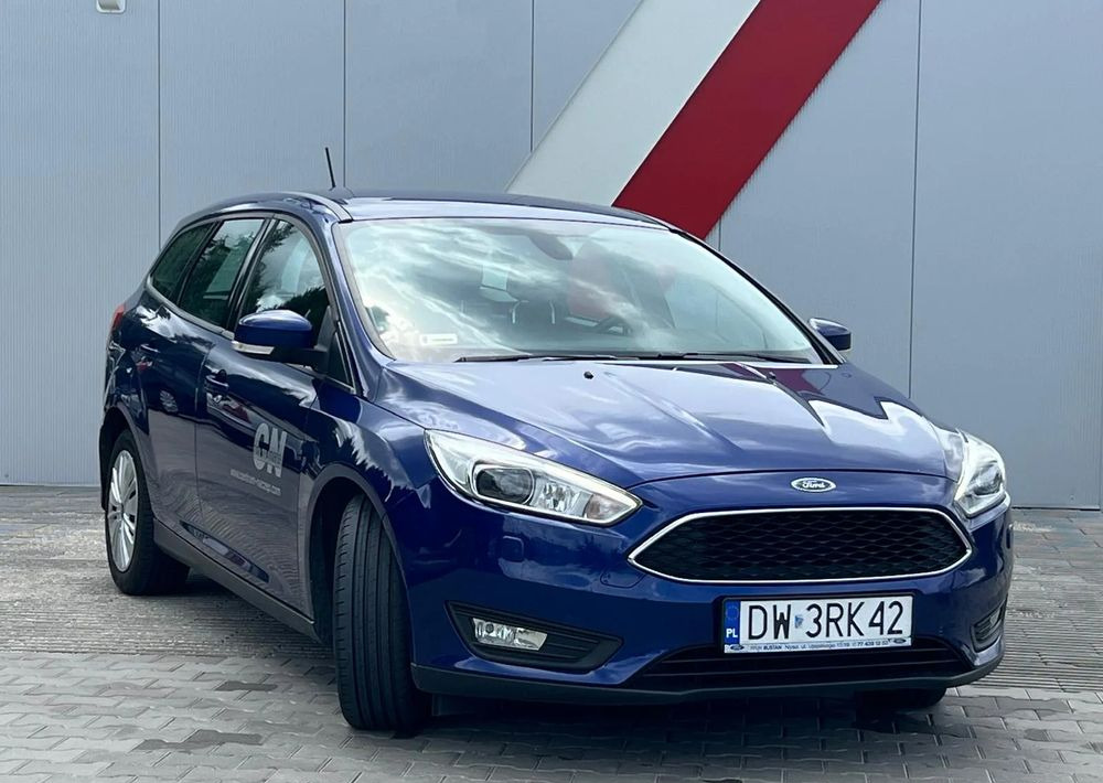 Ford Focus 1.5 TDCi Trend - PKW: das Bild 2 Ford Focus 1.5 TDCi Trend - PKW: das Bild 2