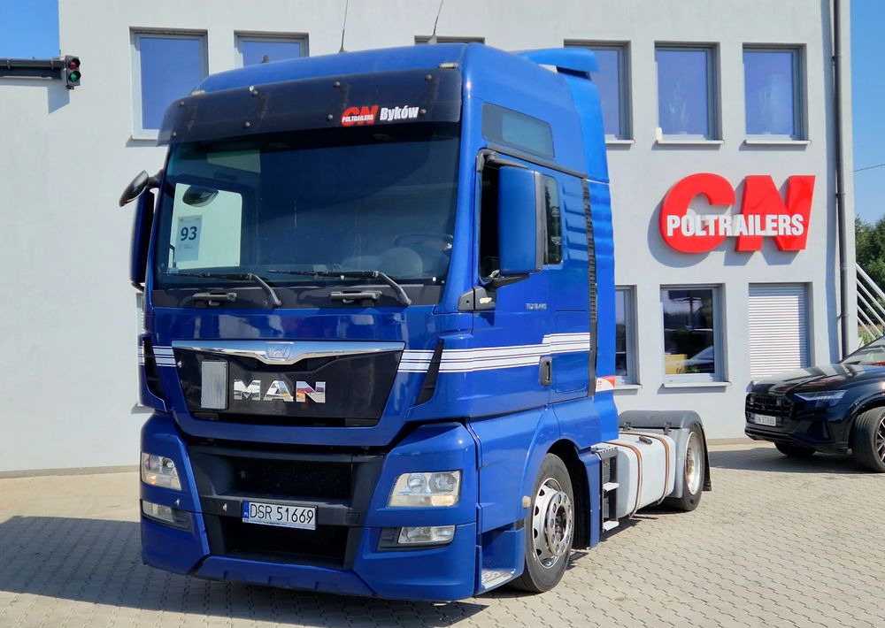 MAN TGX 18.440 LOWDECK - Sattelzugmaschine: das Bild 2 MAN TGX 18.440 LOWDECK - Sattelzugmaschine: das Bild 2