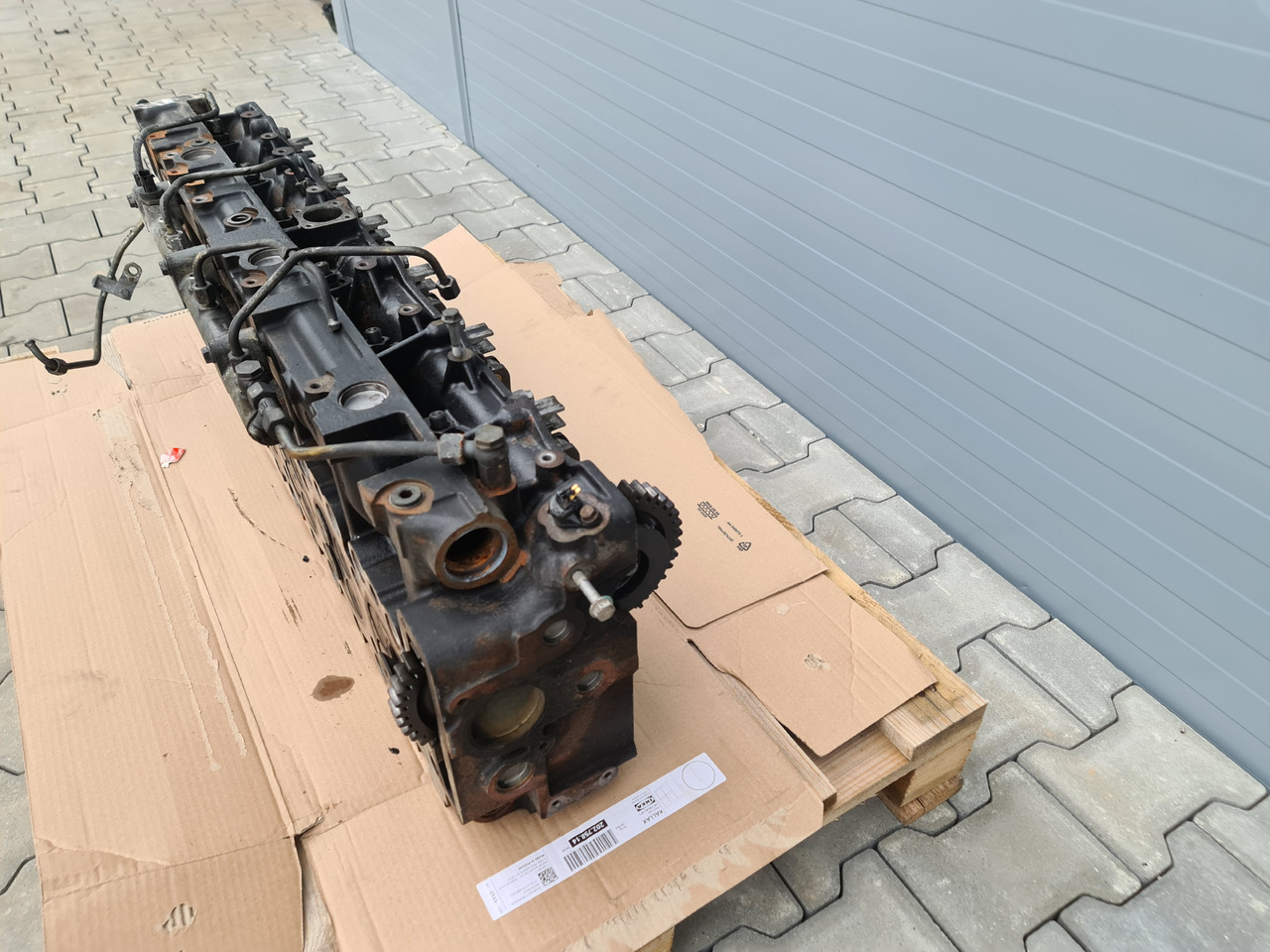 MAN TGX TGA / CYLINDER HEAD / D20 ENGINE / EURO 3 4 5 / WORLDWIDE DELIVERY - Zylinderkopf: das Bild 2 MAN TGX TGA / CYLINDER HEAD / D20 ENGINE / EURO 3 4 5 / WORLDWIDE DELIVERY - Zylinderkopf: das Bild 2