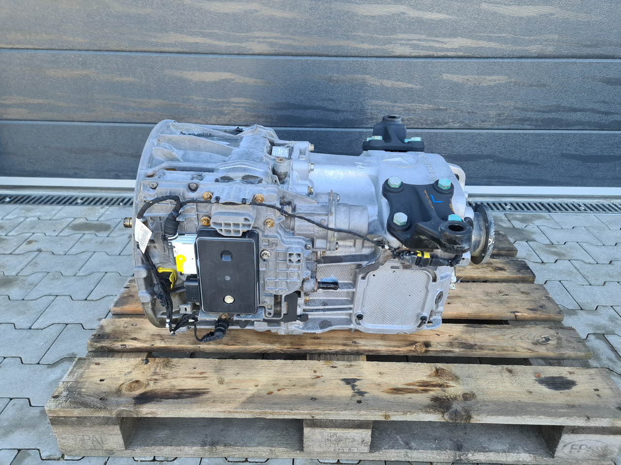 MERCEDES ATEGO ANTOS / COMPLETE GEARBOX / G140-8 / WORLDWIDE DELIVERY - Getriebe: das Bild 1 MERCEDES ATEGO ANTOS / COMPLETE GEARBOX / G140-8 / WORLDWIDE DELIVERY - Getriebe: das Bild 1