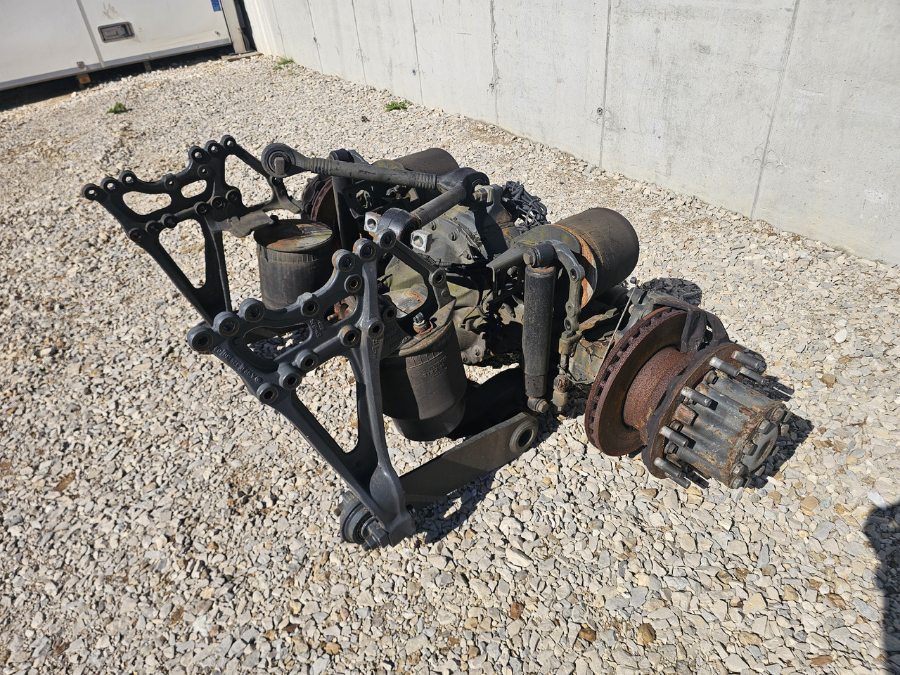 MERCEDES-BENZ ACTROS MP4 / COMPLETE REAR AXLE / R440 /RATIO: 2.733 - Hinterachse: das Bild 3 MERCEDES-BENZ ACTROS MP4 / COMPLETE REAR AXLE / R440 /RATIO: 2.733 - Hinterachse: das Bild 3