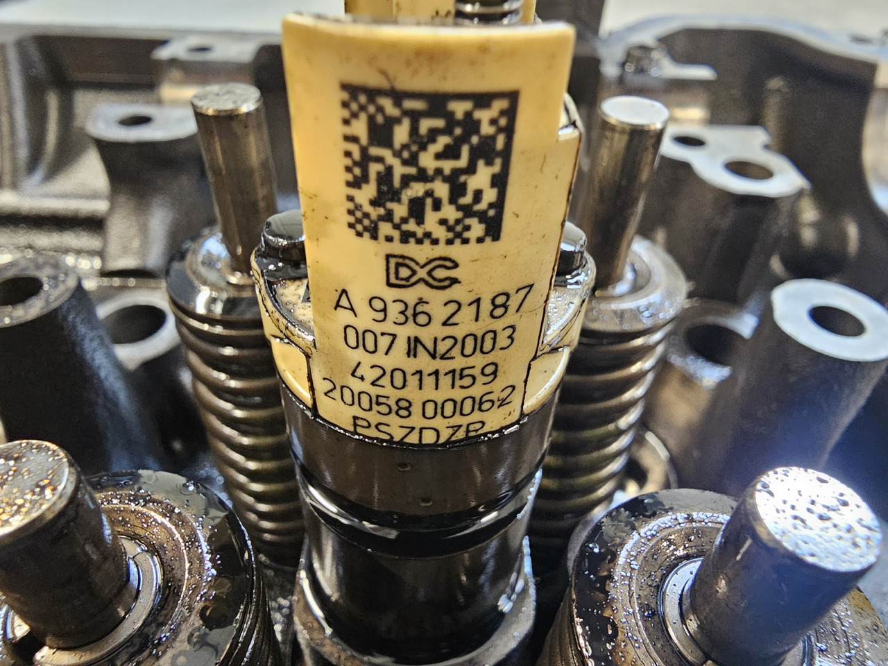 MERCEDES-BENZ ATEGO MP4 EURO 6 / INJECTORS SET / OM936 / A9362187007 - Injektor: das Bild 4 MERCEDES-BENZ ATEGO MP4 EURO 6 / INJECTORS SET / OM936 / A9362187007 - Injektor: das Bild 4