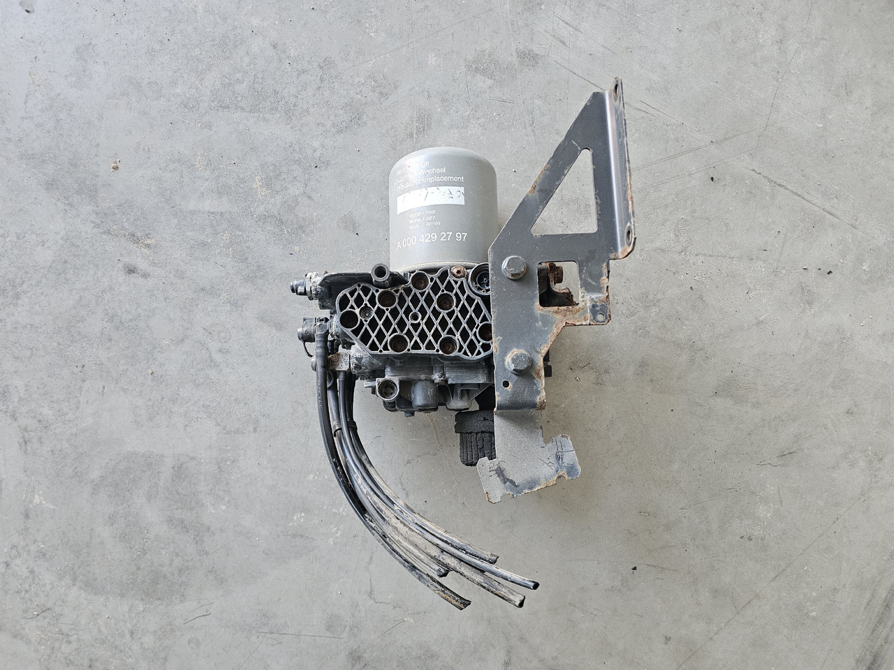 MERCEDES MP4 / AIR DRYIER / K102145 / A0014461964 - Bremsventil: das Bild 5 MERCEDES MP4 / AIR DRYIER / K102145 / A0014461964 - Bremsventil: das Bild 5
