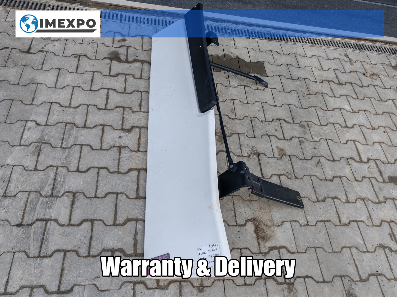 RENAULT RANGE T EURO 6 / HIGH CAB / RIGHT SPOILER - Aeropack/ Spoiler: das Bild 1 RENAULT RANGE T EURO 6 / HIGH CAB / RIGHT SPOILER - Aeropack/ Spoiler: das Bild 1