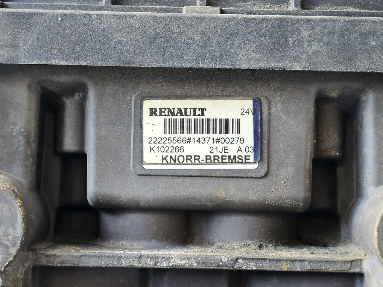 RENAULT RANGE T / REAR EBS VALVE / K102266 22225566 - Bremsventil: das Bild 5 RENAULT RANGE T / REAR EBS VALVE / K102266 22225566 - Bremsventil: das Bild 5