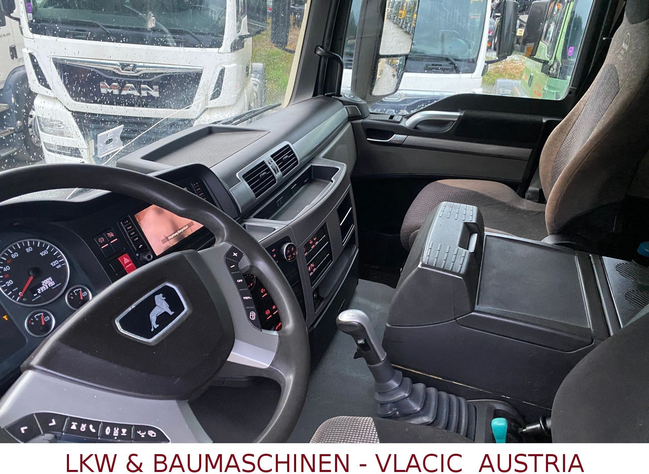 MAN 33.500 6x6 MIT KRAN PENZ - Holztransporter, Autokran: das Bild 5 MAN 33.500 6x6 MIT KRAN PENZ - Holztransporter, Autokran: das Bild 5