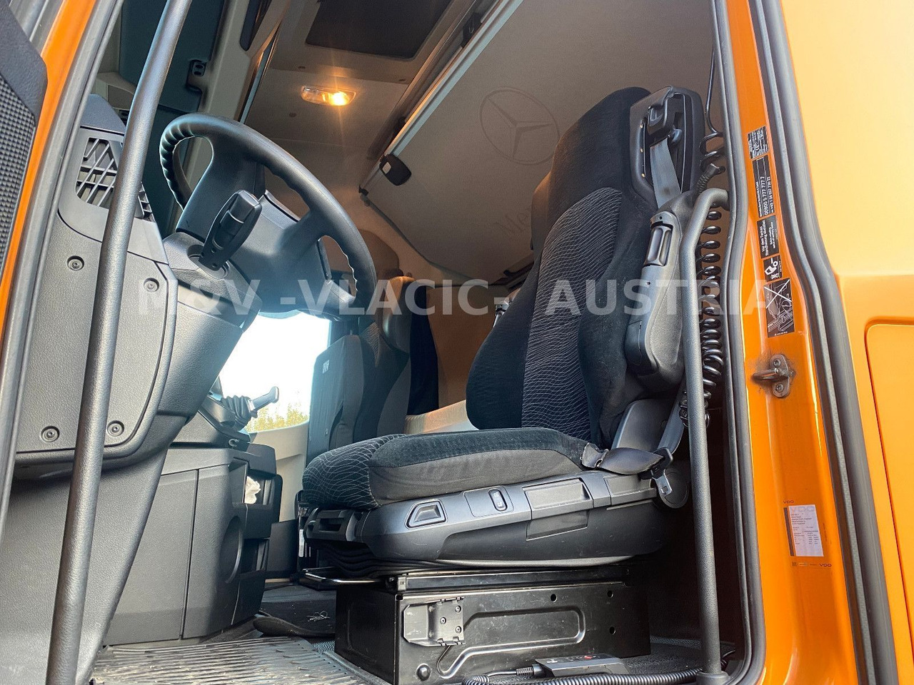 Mercedes-Benz 2542 - Containerwagen/ Wechselfahrgestell LKW: das Bild 4 Mercedes-Benz 2542 - Containerwagen/ Wechselfahrgestell LKW: das Bild 4