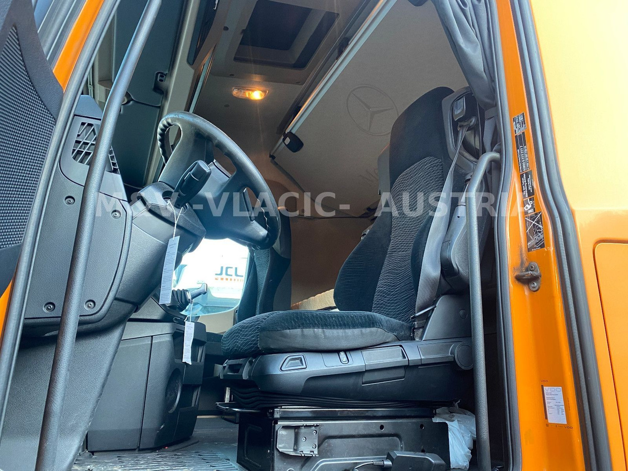 Mercedes-Benz 2542 - Containerwagen/ Wechselfahrgestell LKW: das Bild 4 Mercedes-Benz 2542 - Containerwagen/ Wechselfahrgestell LKW: das Bild 4