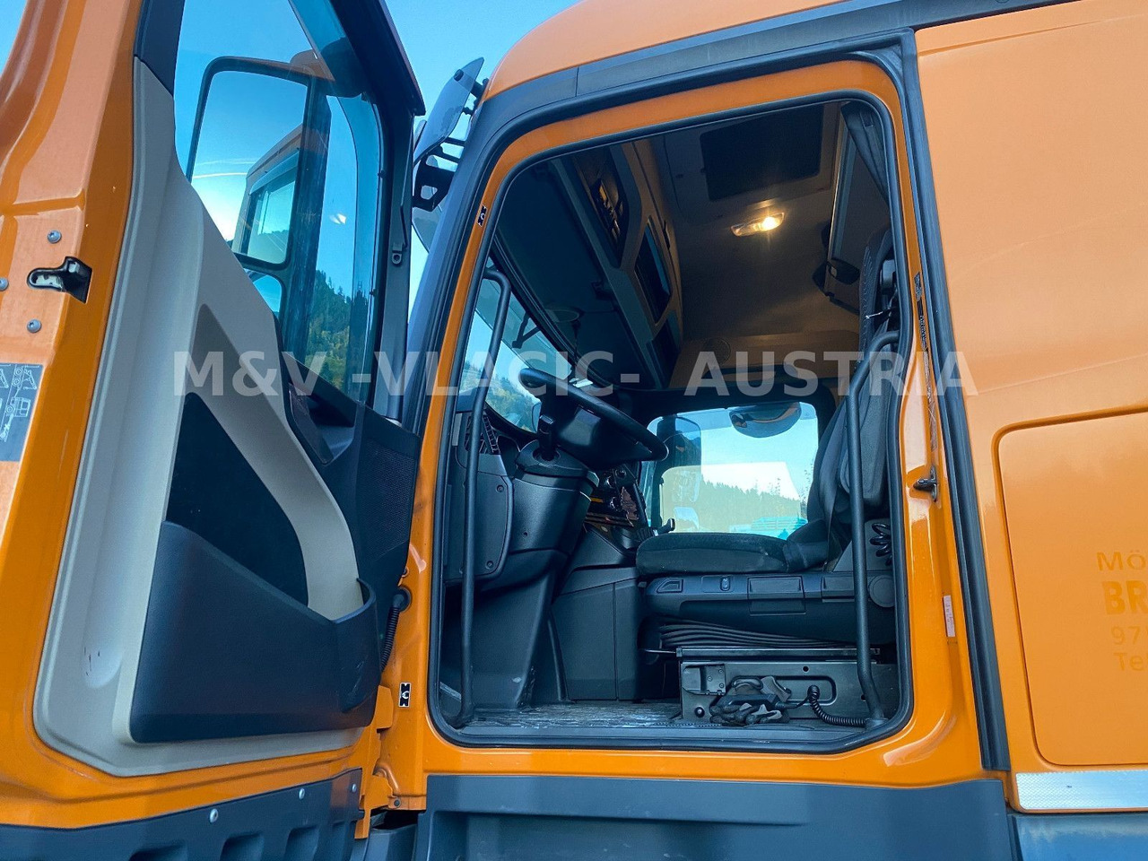 Mercedes-Benz 2542 - Containerwagen/ Wechselfahrgestell LKW: das Bild 2 Mercedes-Benz 2542 - Containerwagen/ Wechselfahrgestell LKW: das Bild 2