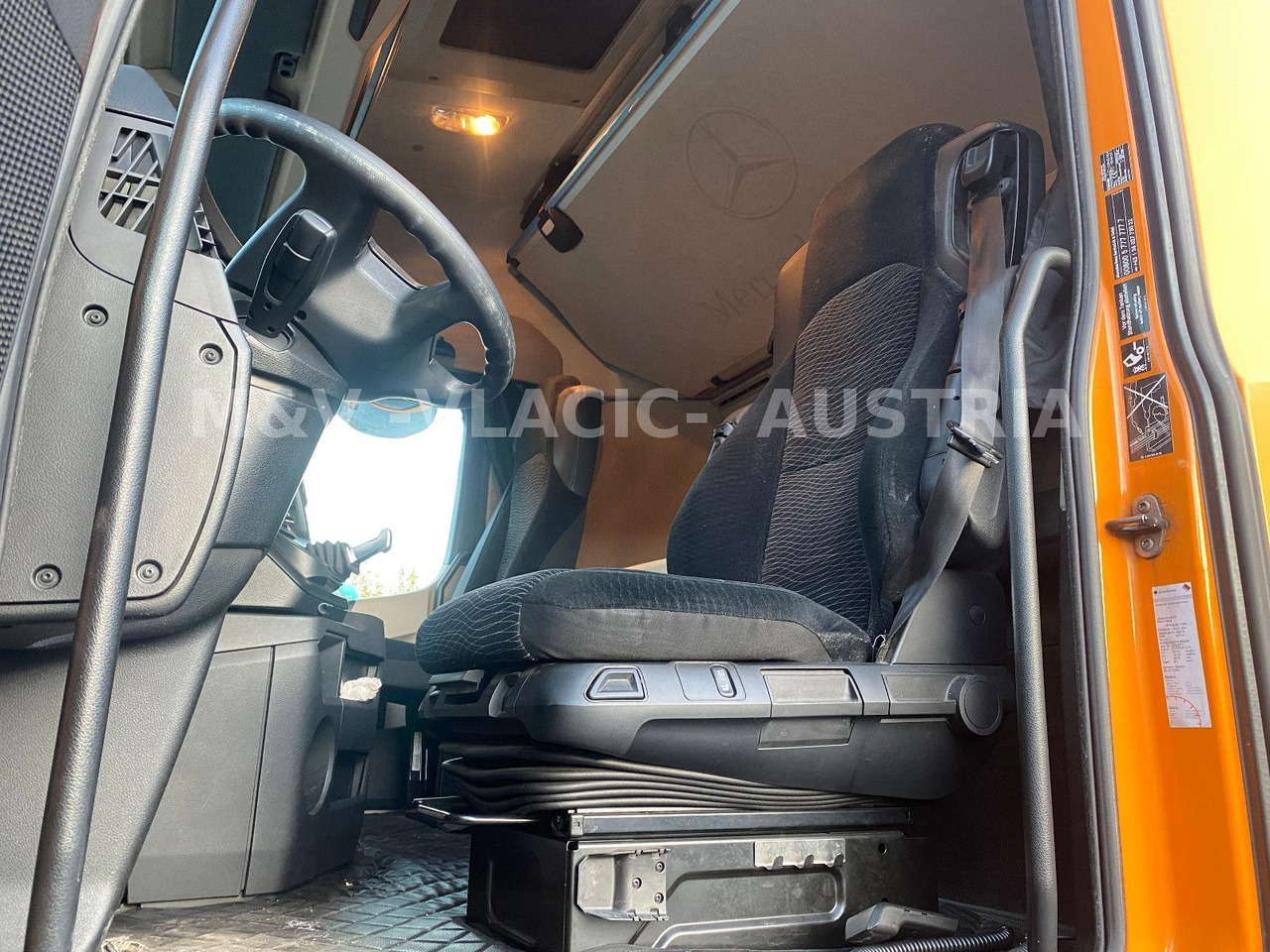 Mercedes-Benz 2542 - Containerwagen/ Wechselfahrgestell LKW: das Bild 4 Mercedes-Benz 2542 - Containerwagen/ Wechselfahrgestell LKW: das Bild 4