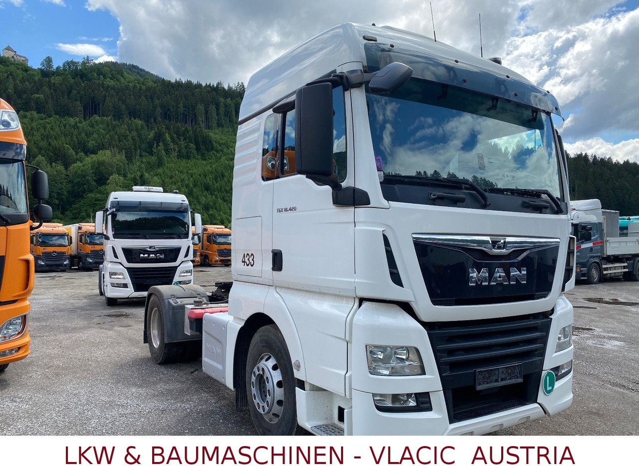 MAN TGX 18.420 (eigengewicht 6939Kg) MAN TGX 18.420 (eigengewicht 6939Kg) - Sattelzugmaschine: das Bild 2 MAN TGX 18.420 (eigengewicht 6939Kg) MAN TGX 18.420 (eigengewicht 6939Kg) - Sattelzugmaschine: das Bild 2