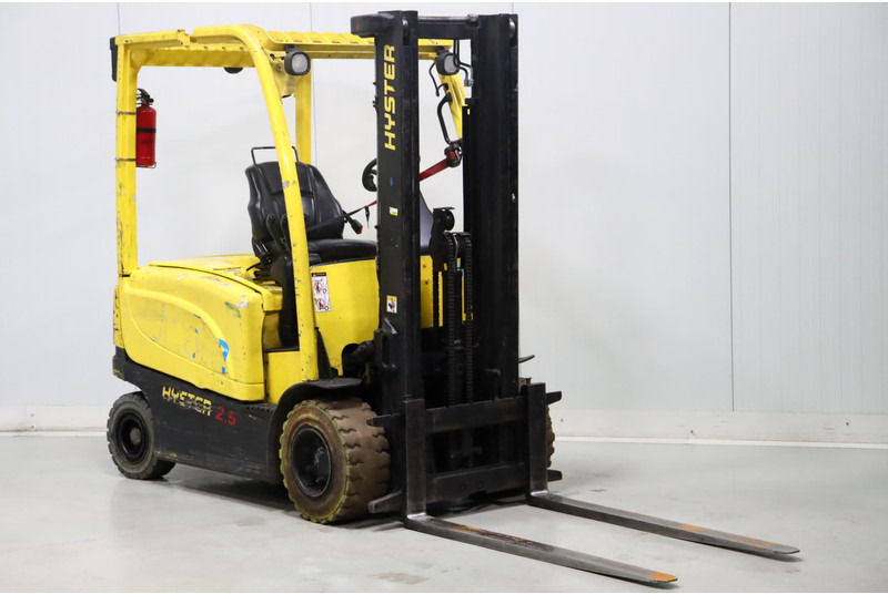 Hyster J2.5XN - Elektrostapler: das Bild 1 Hyster J2.5XN - Elektrostapler: das Bild 1