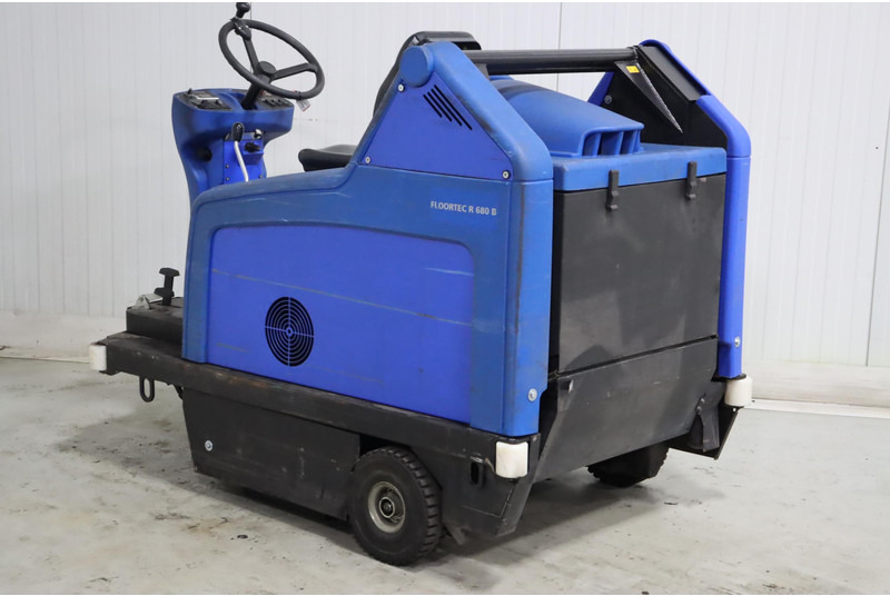 Nilfisk Floortec R680B - Kehrsaugmaschine: das Bild 4 Nilfisk Floortec R680B - Kehrsaugmaschine: das Bild 4