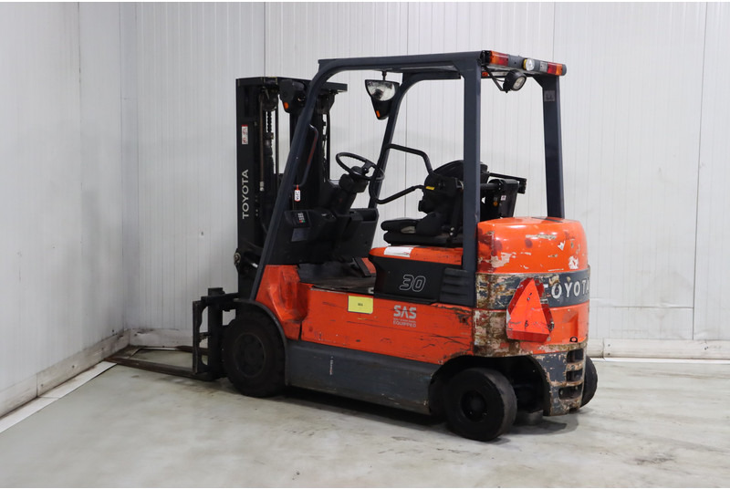 Toyota 7FBMF30 - Elektrostapler: das Bild 5 Toyota 7FBMF30 - Elektrostapler: das Bild 5