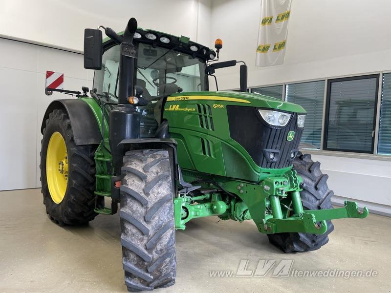 John Deere 6215R - Traktor: das Bild 2 John Deere 6215R - Traktor: das Bild 2